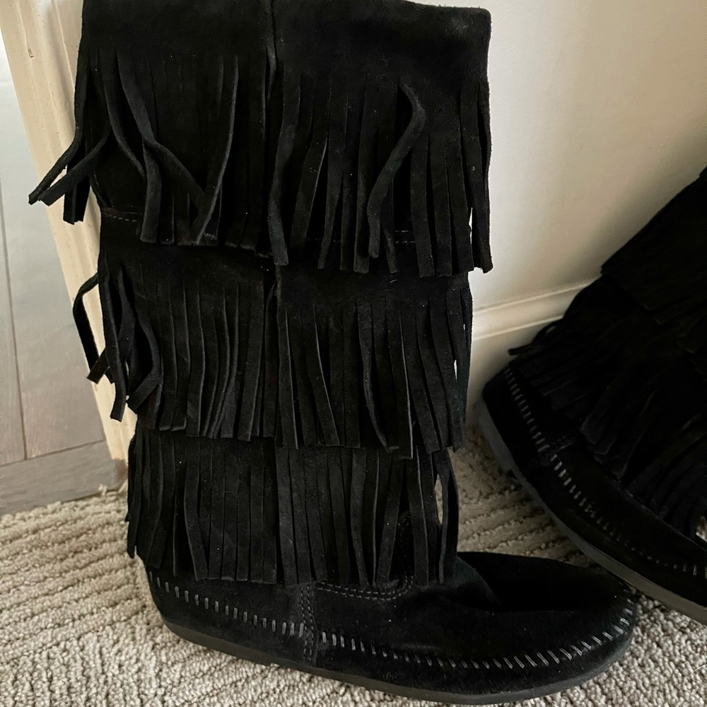 Minnetonka Black Boots